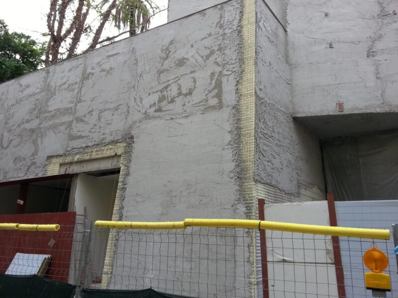 Rehabilitation with SATE panels in Barcelona