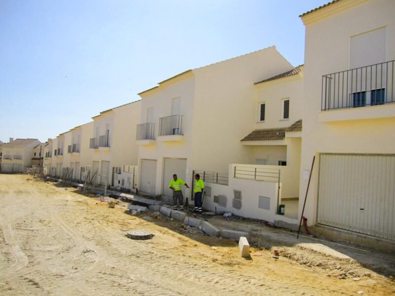 72 social homes townhouses in Seville, Spain