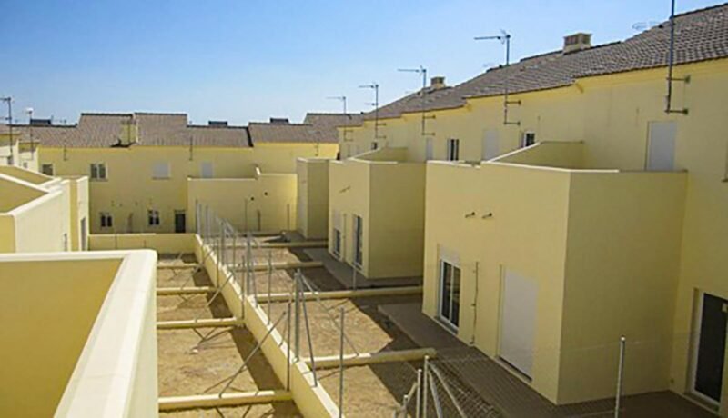 72 social homes townhouses in Seville, Spain