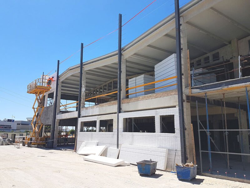 Cerramiento de edificio industrial con Baupanel® System. Puerto de Santa Maria, Cádiz.