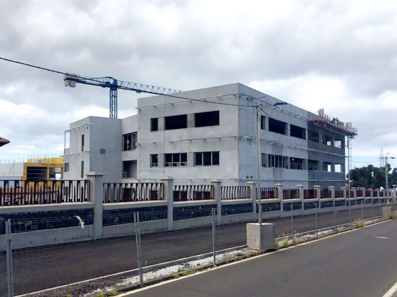 Nanotec Canarias, cerramiento industrial de edificio con Baupanel® System.