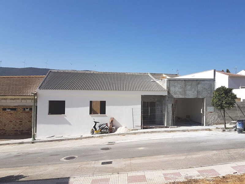 12 Villanueva de Algaidas, construcción nueva de casa unifamiliar con paneles estructurales Baupanel