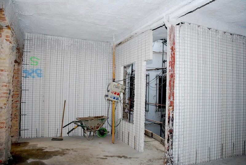 Structural Rehabilitation in Building, Seville