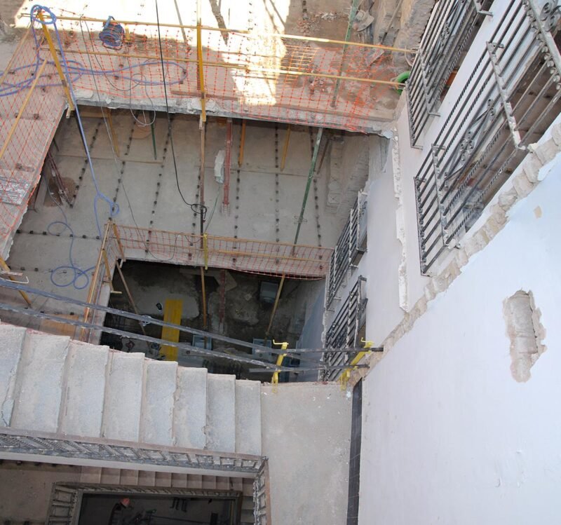 Structural Rehabilitation in Building, Seville