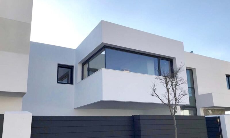 3 Adosados en Rota, Cádiz, sistema constructivo Baupanel System