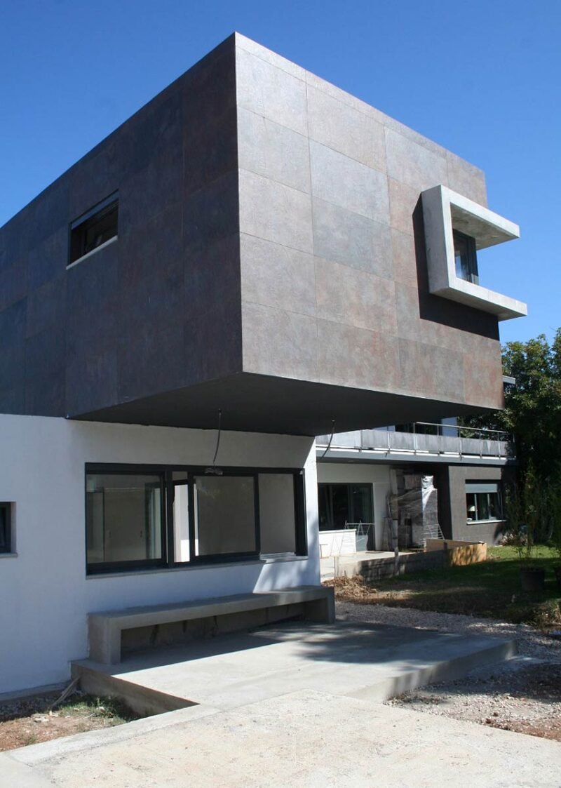 New villa built in Cascais, Portugal 2018