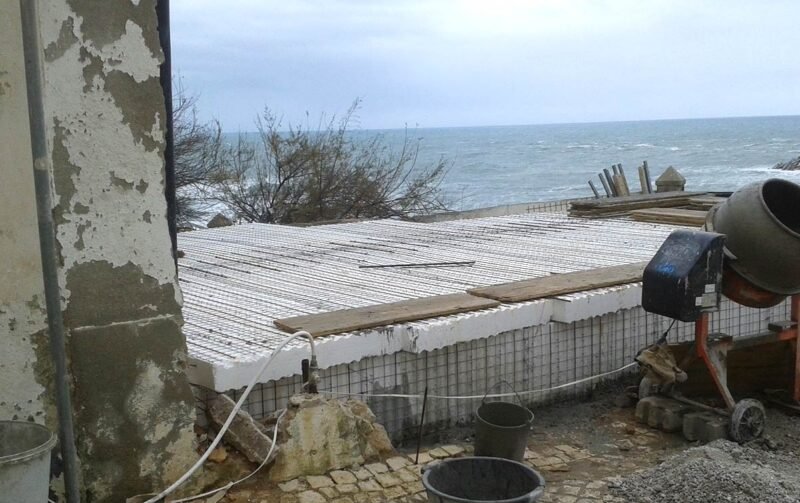 Rehabilitation of housing in Portugal, Ericeira - Ecobuild