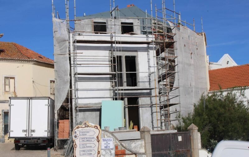 Rehabilitation of housing in Portugal, Ericeira - Ecobuild
