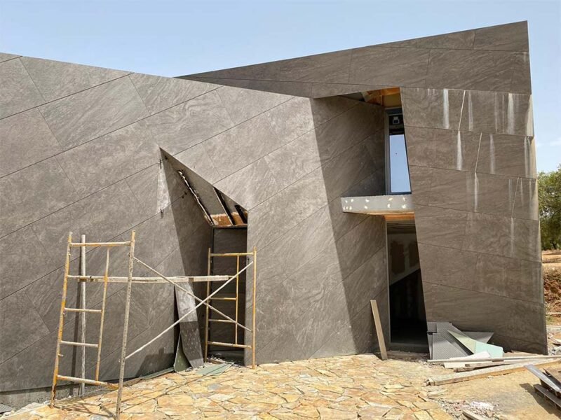 Construcción de apartamentos turísticos en Cádiz