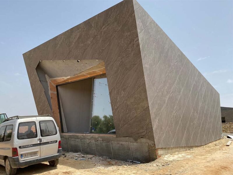 Construcción de apartamentos turísticos en Cádiz