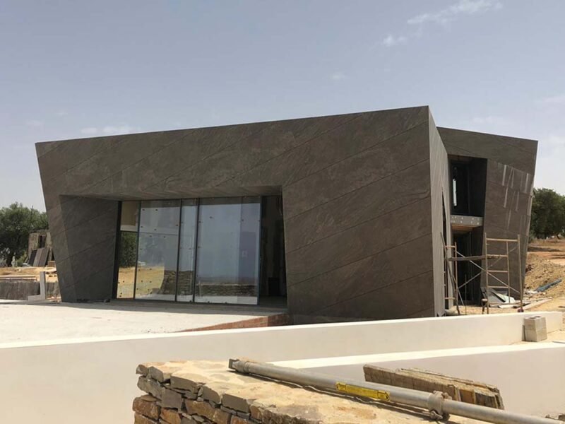 Construcción de apartamentos turísticos en Cádiz