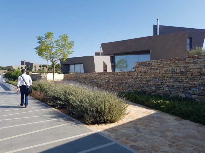 Construcción de apartamentos turísticos en Cádiz