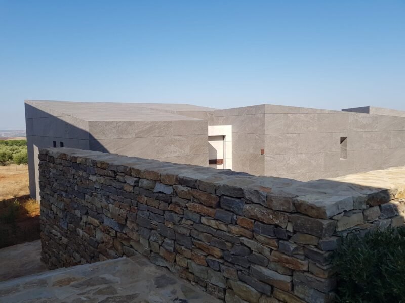 Construcción de apartamentos turísticos en Cádiz