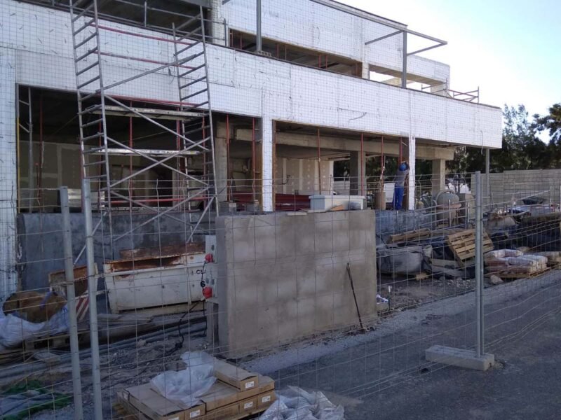 Construcción de Centro Comercial Bahia Viento