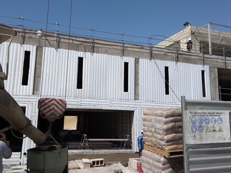 Construcción de Centro Comercial Bahia Viento