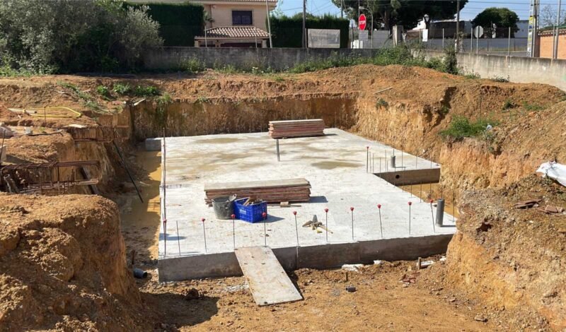 Losa de cimentación sobre terreno en Valencia