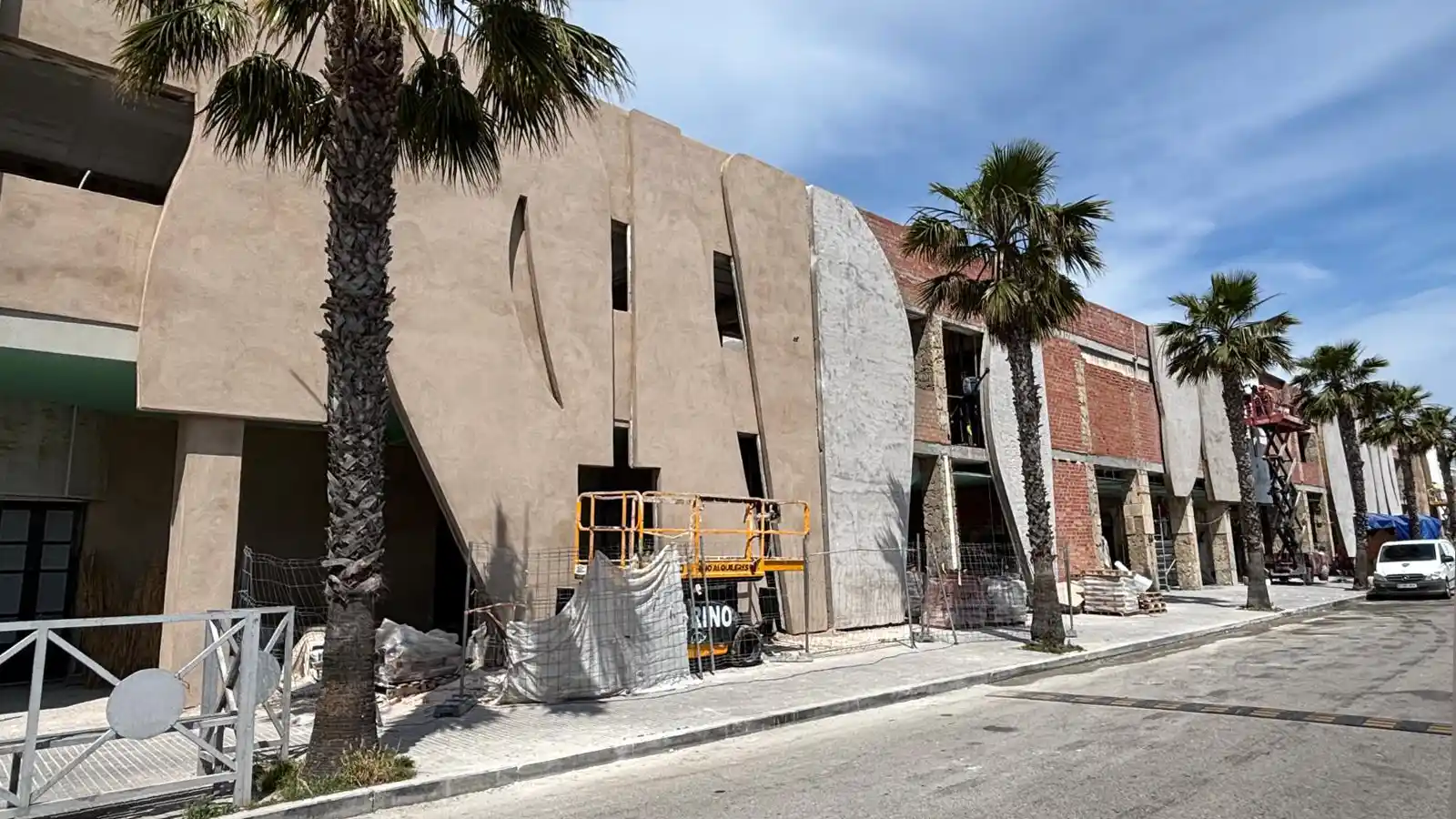 Fachada de Edificio Calachica Sunset Bar