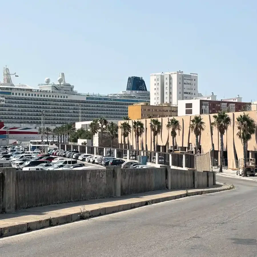 Fachada de Edificio Calachica Sunset Bar